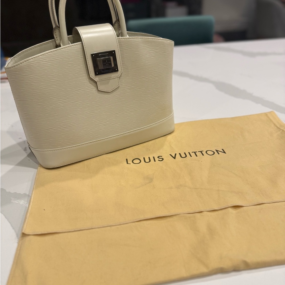 *Authentic* Louis Vuitton Mirabeau PM Epi Yvoire Hand Bag - Picture 2 of 11